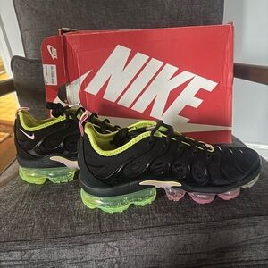 Nike VaporMax Plus Black with Neon Green and Pink Athletic Shoes